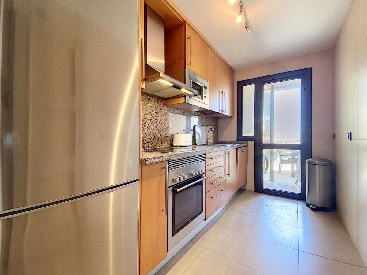 Lovely Apartment With Pool & Sea Views - Marina Del Castillo 2129 Manilva Dış mekan fotoğraf